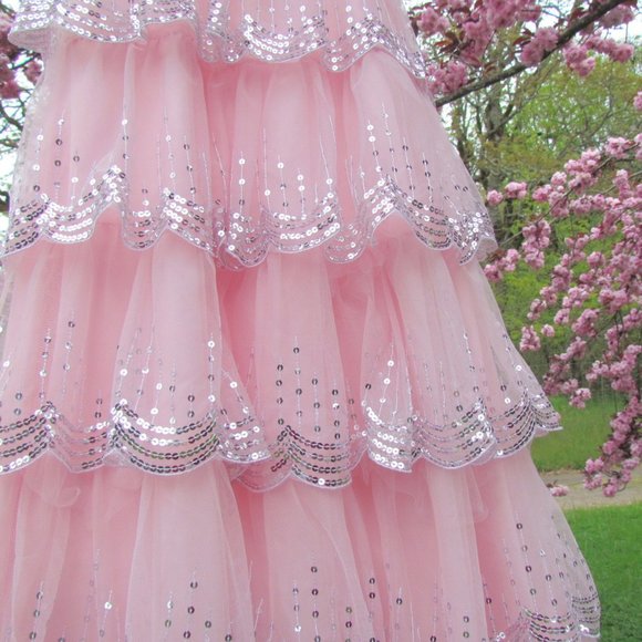 PINK BALL GOWN, Size 3-4, RUFFLED SKIRT SILVER SEQUINS, PROM, SPECIAL OCCASION - Picture 8 of 13